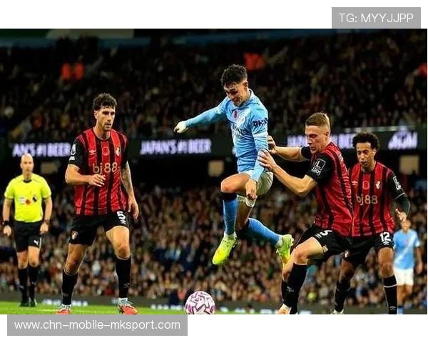 曼城利用小范围配合持续制造威胁,传导速度提升