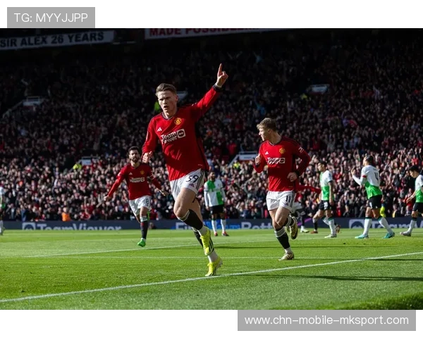 利物浦加里内利插上补射完成绝妙配合