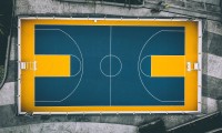 特斯·冯·迪克：无球跑动不断制造空档，巧妙创造得分机会，冯特斯拉克